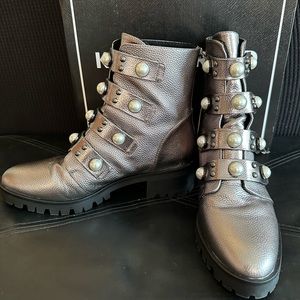 Karl Lagerfeld Paris Penelope Lug Botto 2” Heel Ankle Boots